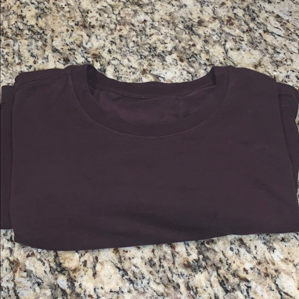 Lululemon 5 Year Basic tee